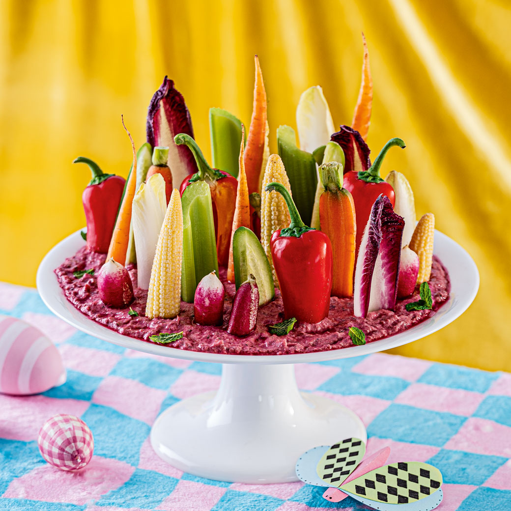 Crudité Platter with Beetroot Tzatziki