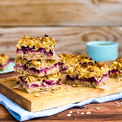 Blackberry Flapjack Bites