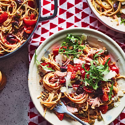 Med-Style Tuna Spaghetti