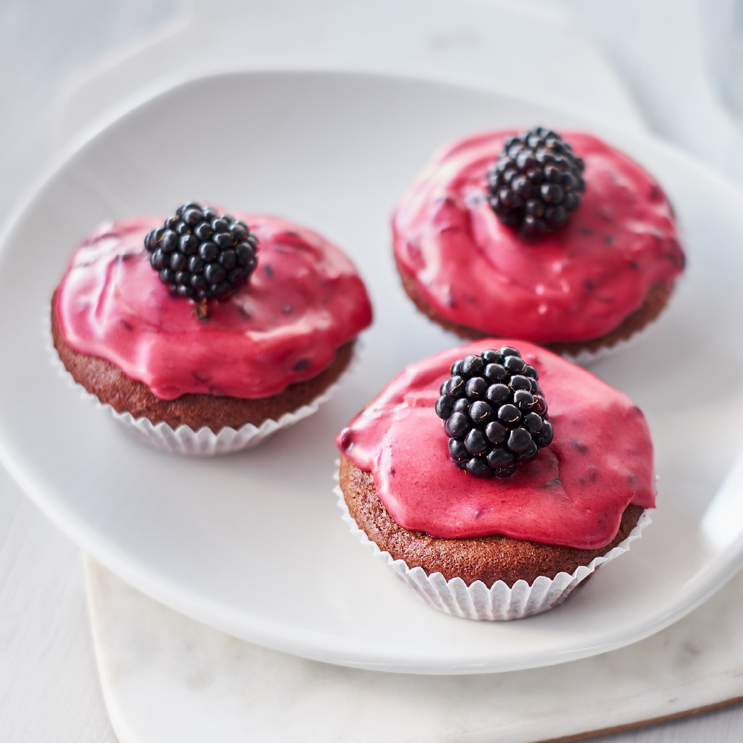 Vegan-licious Blackberry Cupcakes
