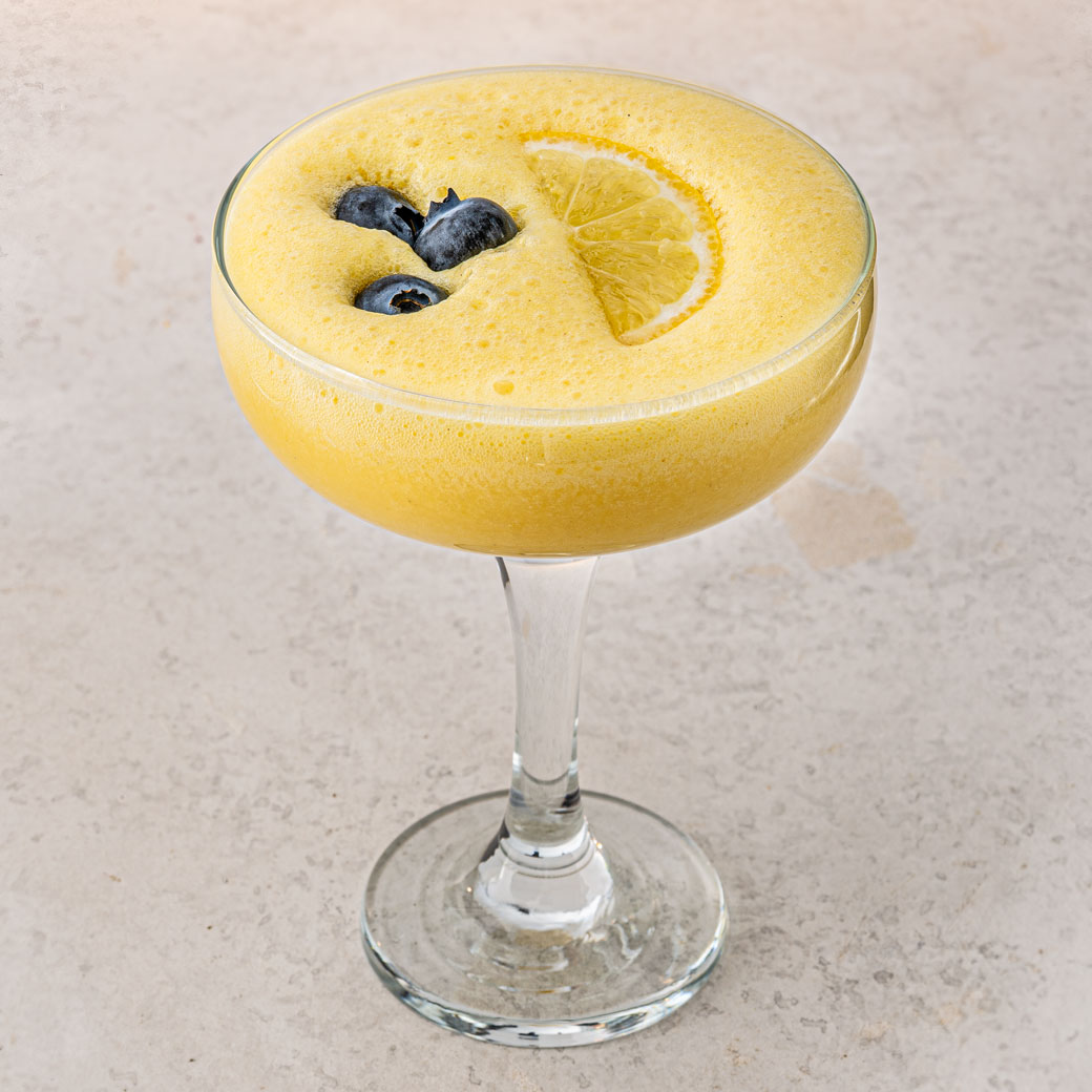 Frozen Mango and Lemon Gin Fizz