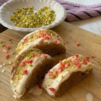 This chocolate chip cookie recipe is delicious on its own, but it’s even better turned into a taco and topped like a sundae! Once cooled, fill the cookie taco with your favourite ice-cream and sprinkle with as many toppings as you can fit.