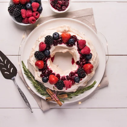 Berry Merry-ingue Wreath