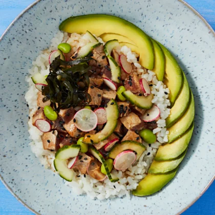 Tuna and sesame rice bowl