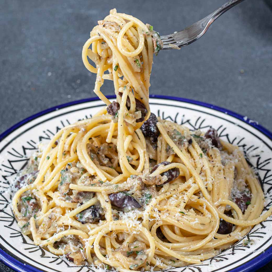Caramelised onion, anchovy and olive spaghetti
