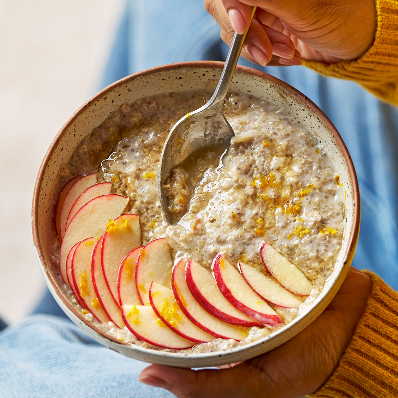 Spiced Apple Quinoa Porridge 