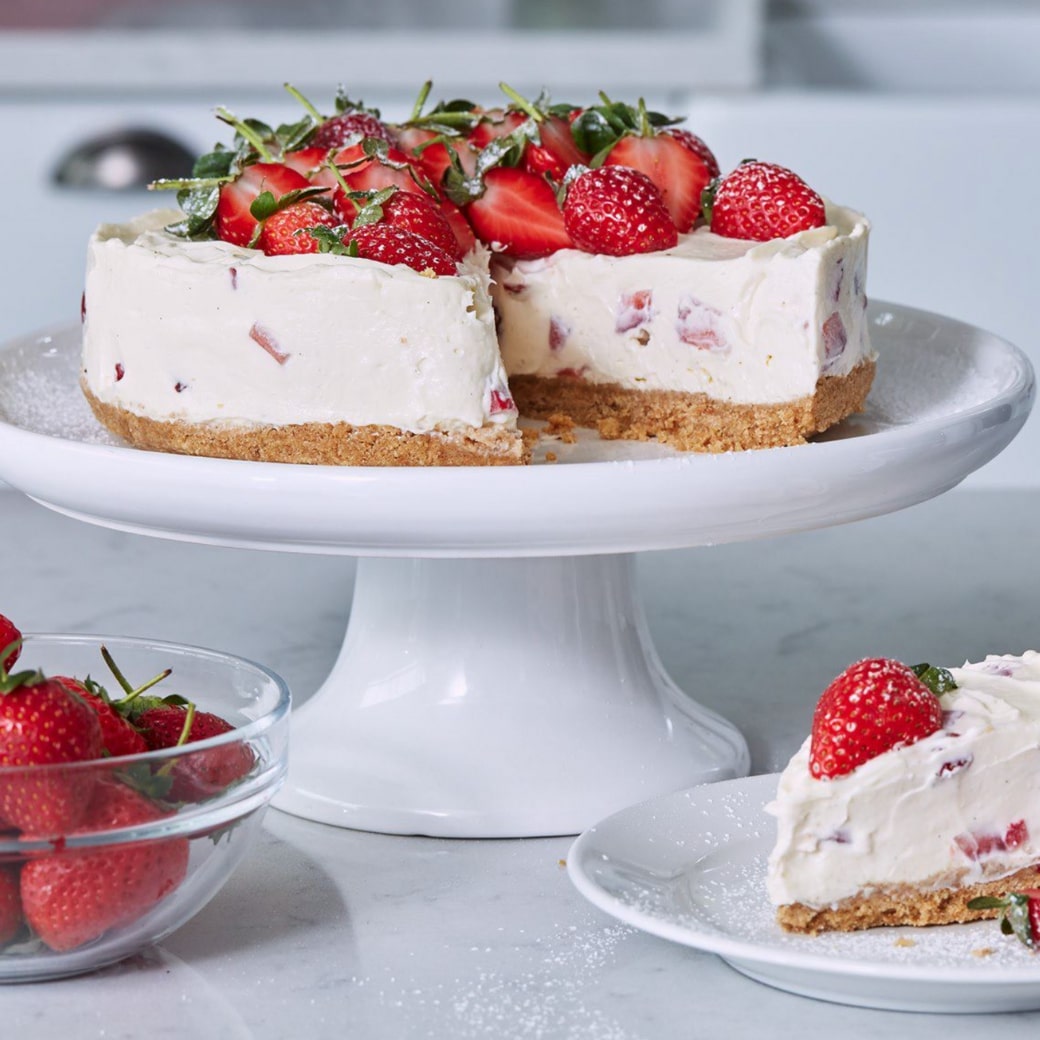 No-Bake Strawberry Cheesecake