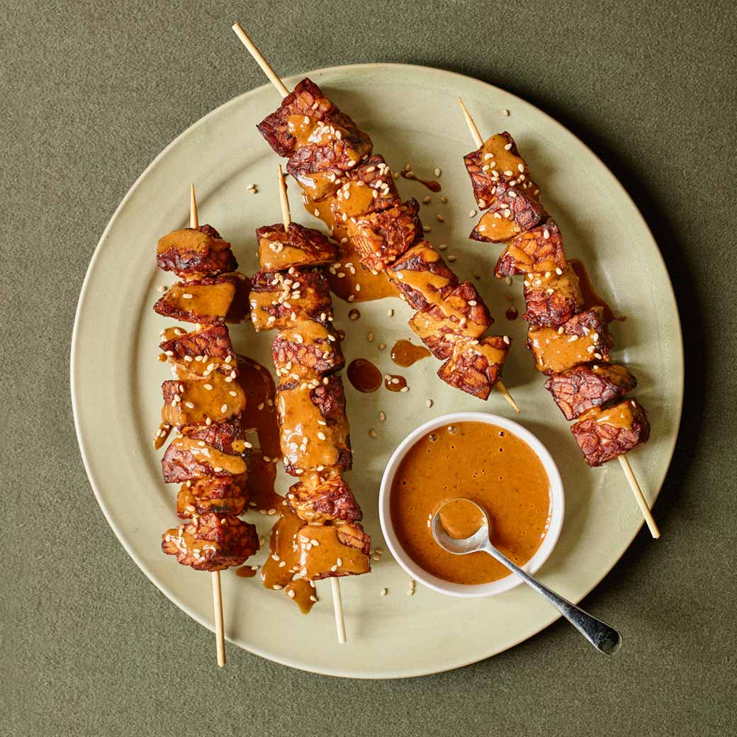 Tempeh satay skewers