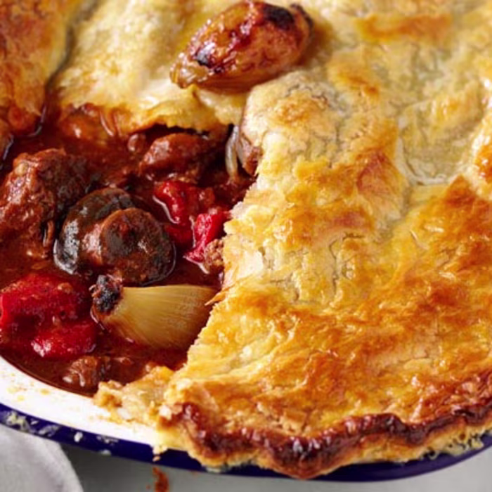Sweet-spiced Beef Goulash Pie