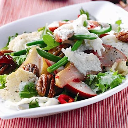 Pan-fried Goats Cheese with Pear, Pecan Nuts and Rocket