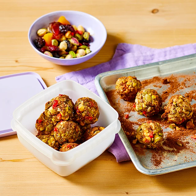 Fruit and Nut Power Balls