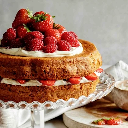 Billington’s Showstopping Honey Cake