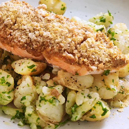 Tomato pesto salmon with crushed parsley new potatoes