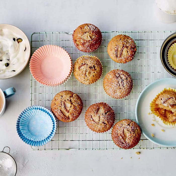 Little Spelt Pear Cakes