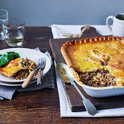 Minced Beef, Cheese and Caramelised Onion Pie