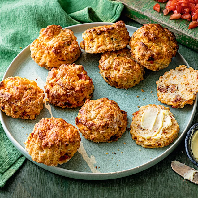 Cheesy Tomato Scones