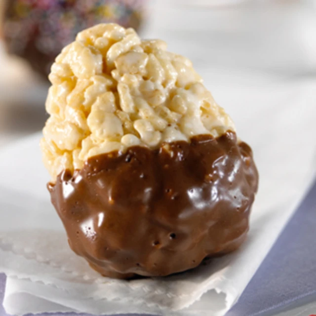 Rice Krispies Easter Egg Dippers
