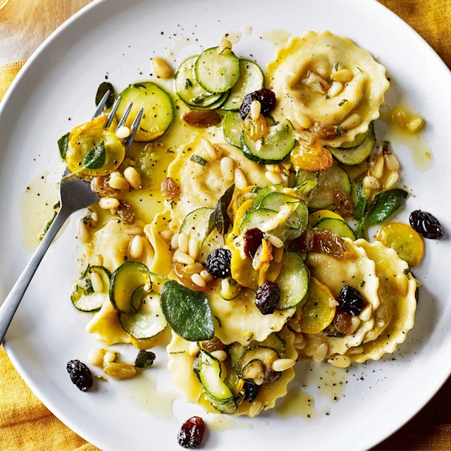 Courgette, Currant, Pine Nut & Sage Fiorelli