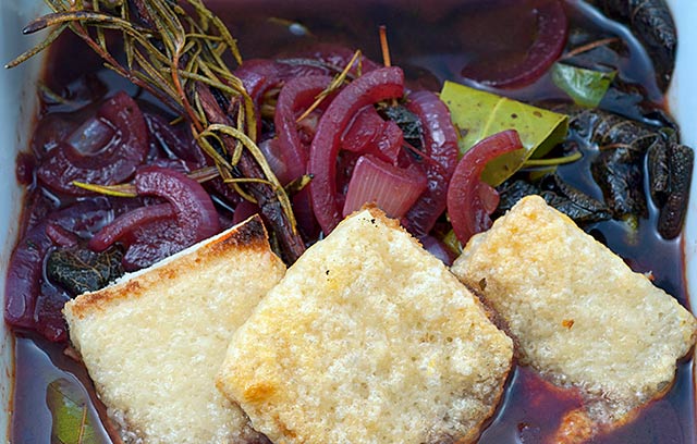 French Onion Soup with Croutons