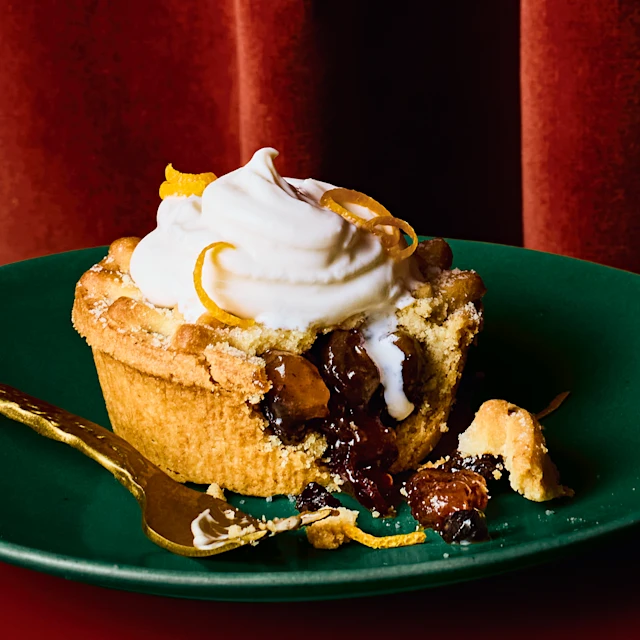 Mince Pie with Negroni Cream