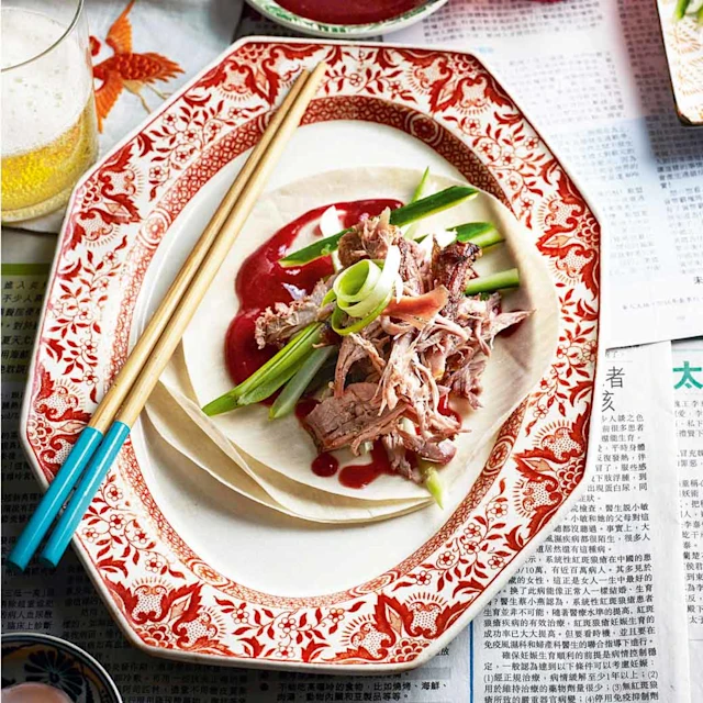 Chinese pancakes with duck Legs & plum sauce