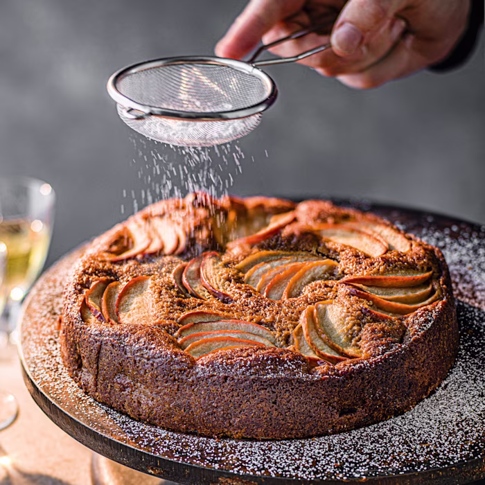 Apple and Ginger Cake