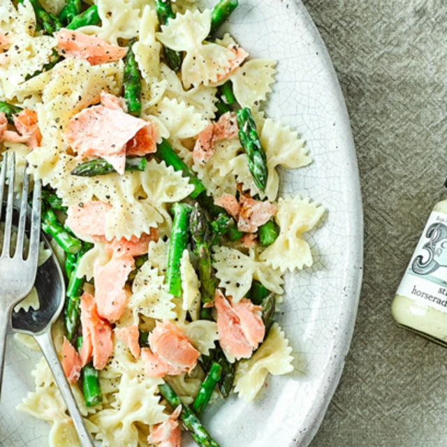 Hot Smoked Salmon with Asparagus and Strong Horseradish Cream