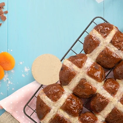 Spiced Chocolate and Orange Hot Cross Buns