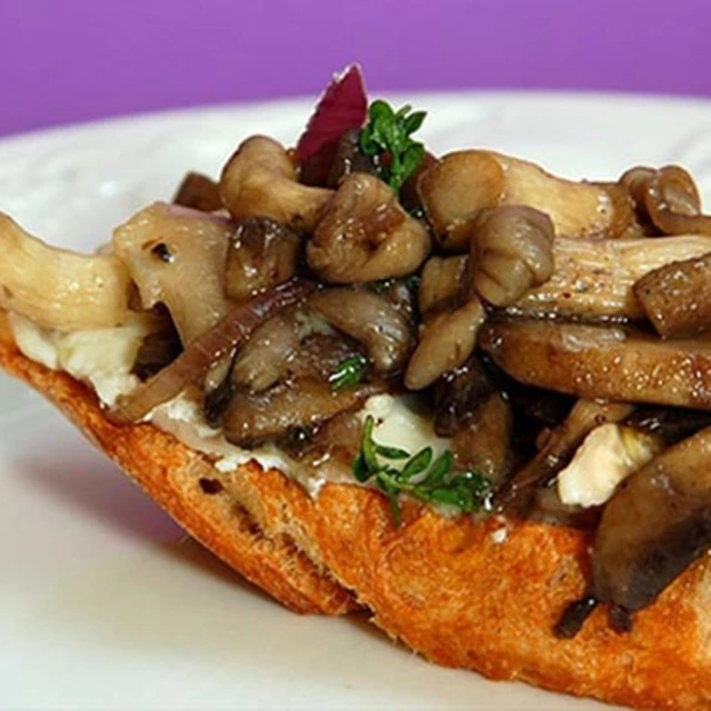 Spiced Mushroom Bruschetta