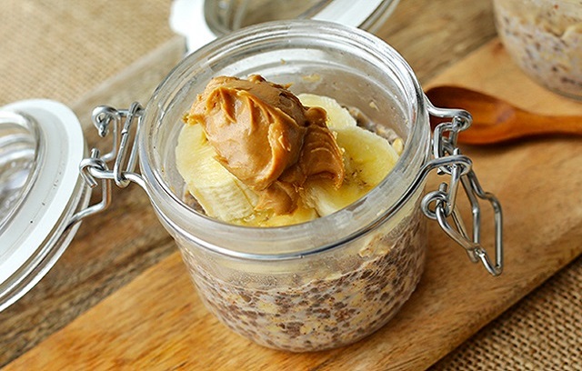 Peanut Butter & Banana Overnight Oats