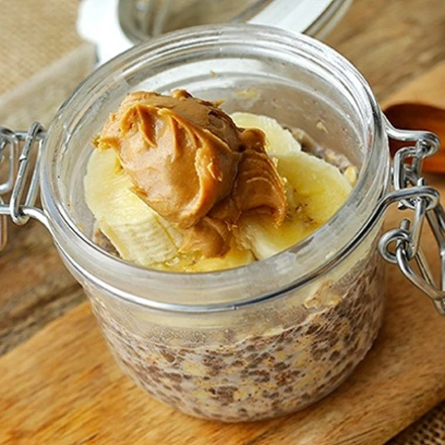 Peanut Butter & Banana Overnight Oats