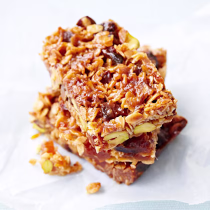 Apricot and pistachio flapjack