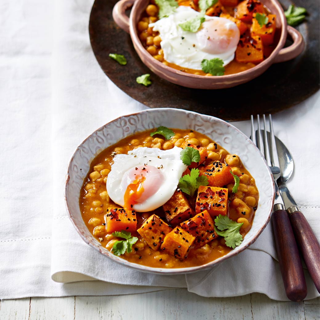 Dahl with Poached Eggs and Golden Veg