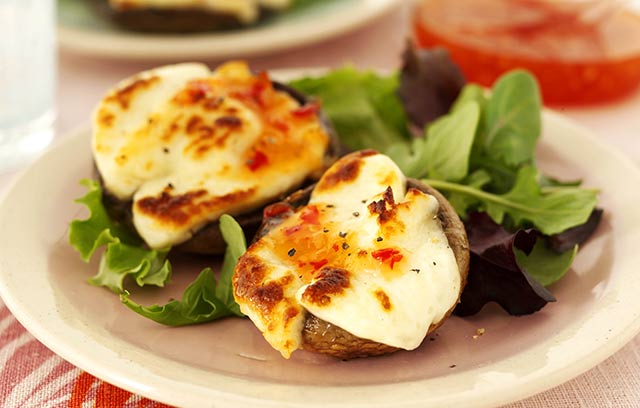 Sweet Chilli Mushrooms with Halloumi Cheese