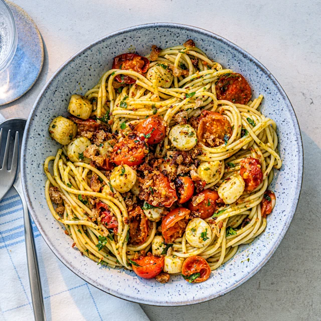 Scallop Spaghetti with Garlic Butter