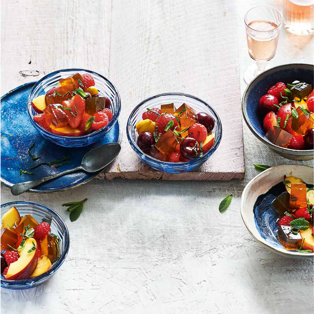 Summer fruit salad with Pimm's jelly and mint