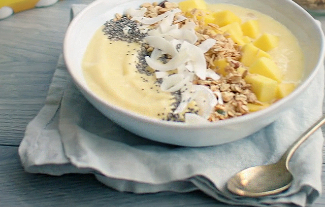 Actimel Mango Smoothie Bowl