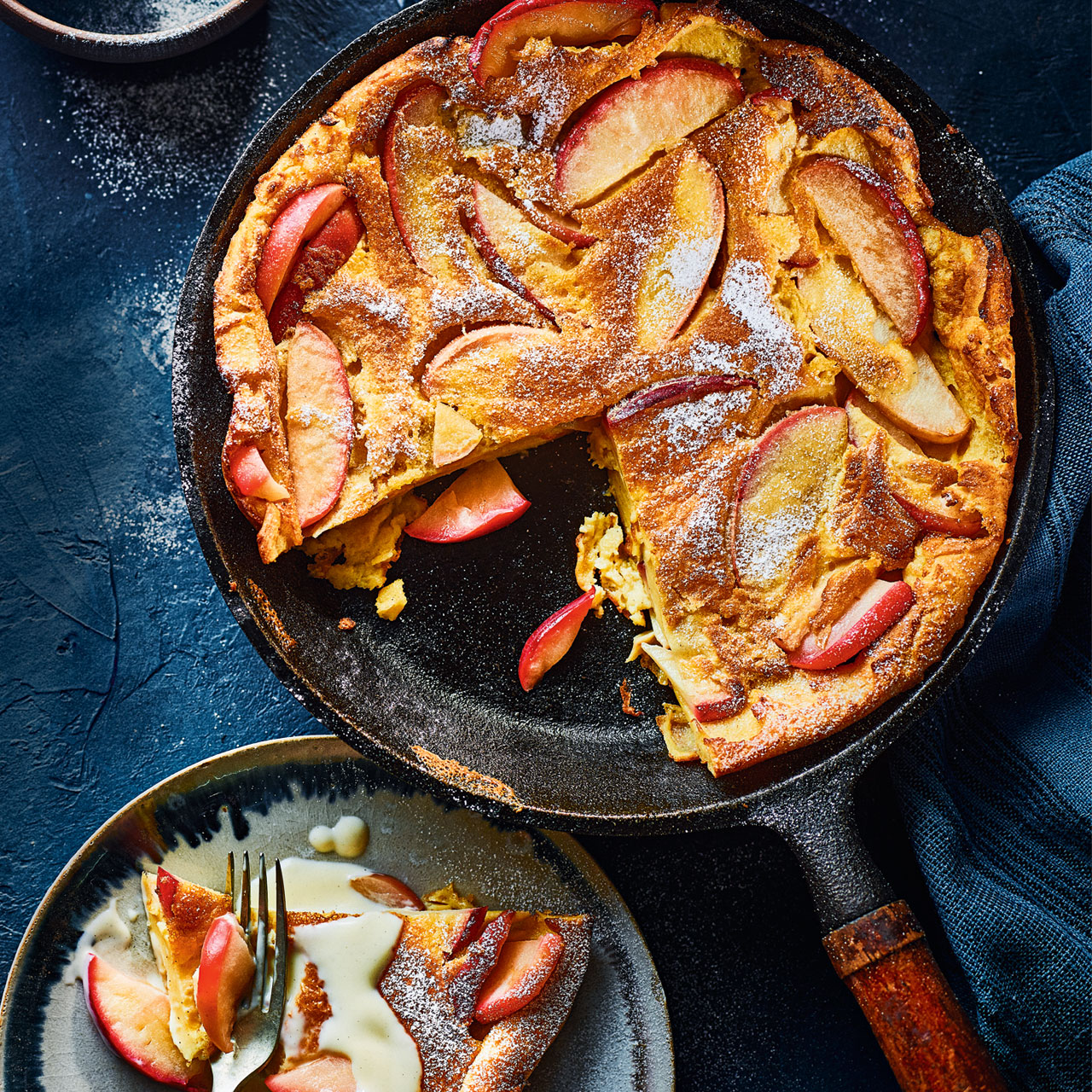 Apple and Vanilla Dutch Baby Pancake