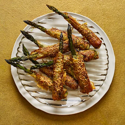 Filo-wrapped Asparagus with Pesto