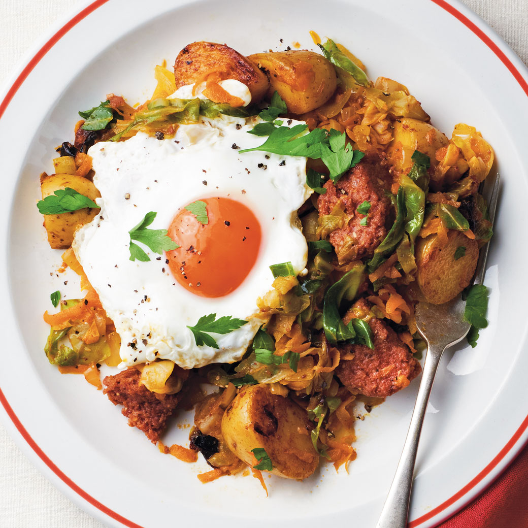 Crispy Corned Beef and Veg Hash Recipe | Ocado