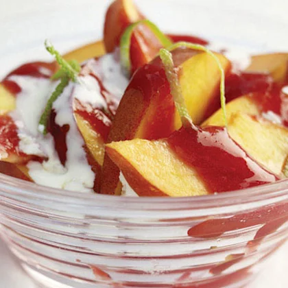 Peaches with Meringue and Raspberry Sauce