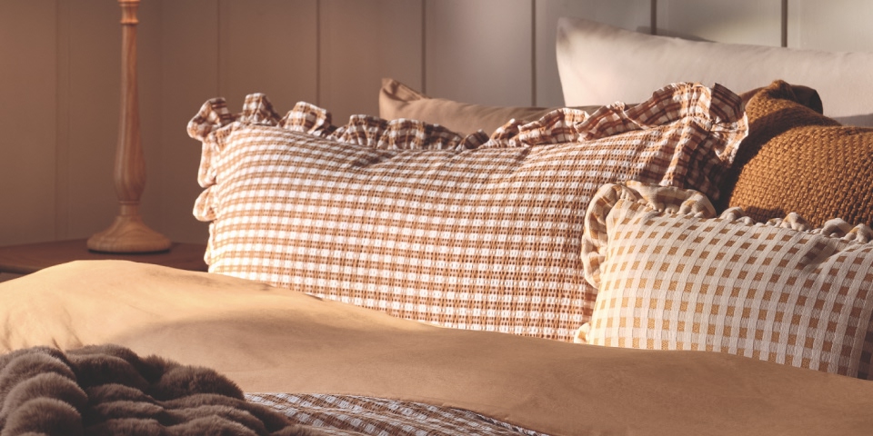 M&S Home Furnishing & Decor