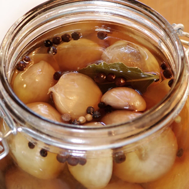 Honey Spiced Pickled Onions