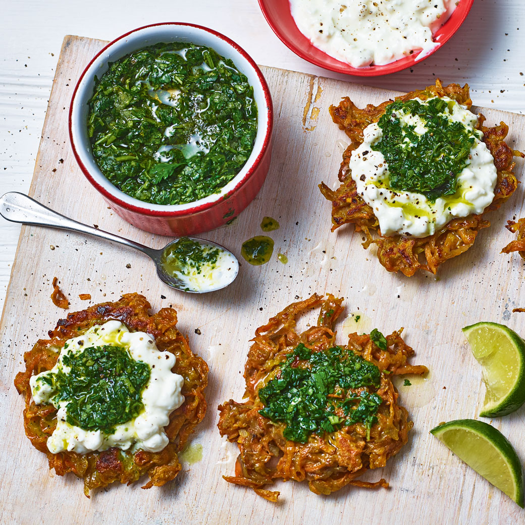 Vegetable Fritters with Green Chutney 