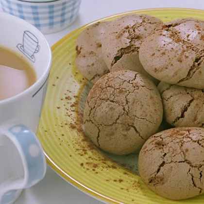 Passover Mini Chocolate Almond Meringues