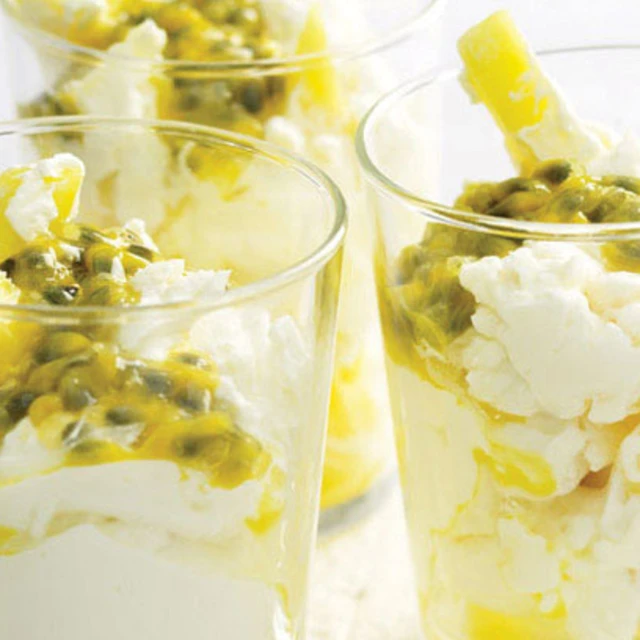 Meringue and Mango Mess