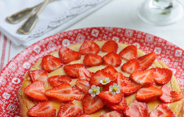 Strawberry, Ricotta and Thyme Cheesecake