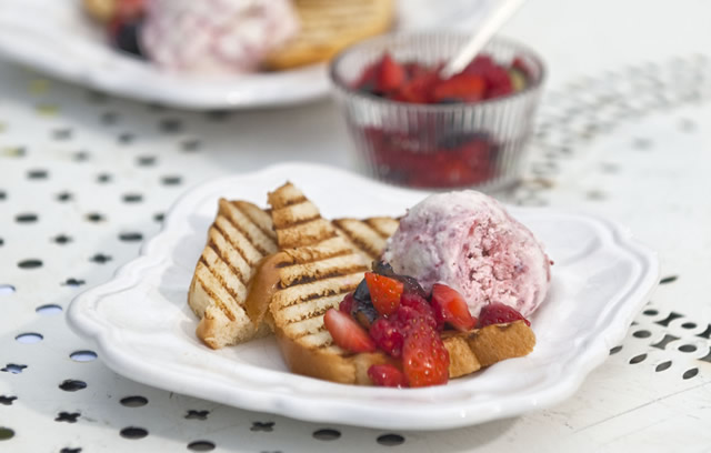 Toasted Brioche with Mascarpone and Berry Ice Cream