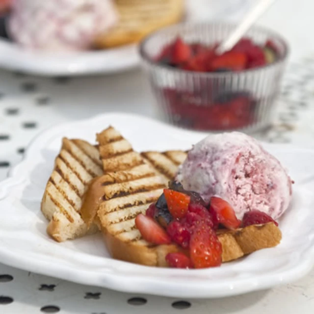 Toasted Brioche with Mascarpone and Berry Ice Cream