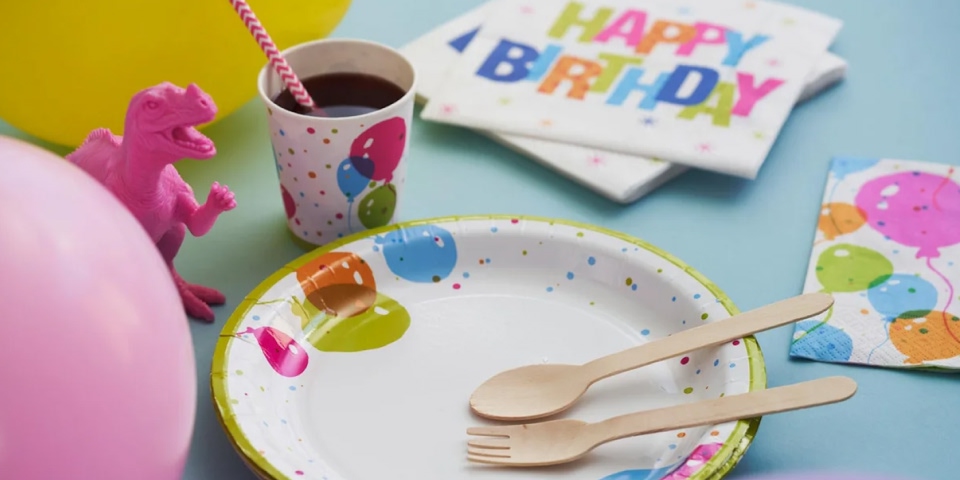 Plates, Cups & Napkins